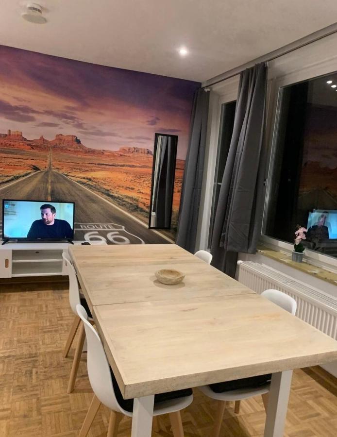 Mainpark Apartment 4 Schlafzimmer Bis Zu 10 Personen Direkt Ueber Aschaffapartment Bei Aschaffenburg Mainaschaff Exterior foto