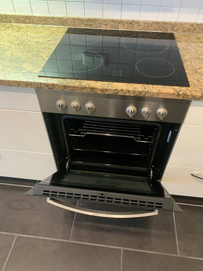 Mainpark Apartment 4 Schlafzimmer Bis Zu 10 Personen Direkt Ueber Aschaffapartment Bei Aschaffenburg Mainaschaff Exterior foto