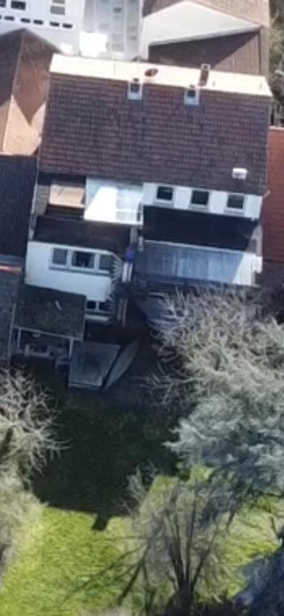 Mainpark Apartment 4 Schlafzimmer Bis Zu 10 Personen Direkt Ueber Aschaffapartment Bei Aschaffenburg Mainaschaff Exterior foto