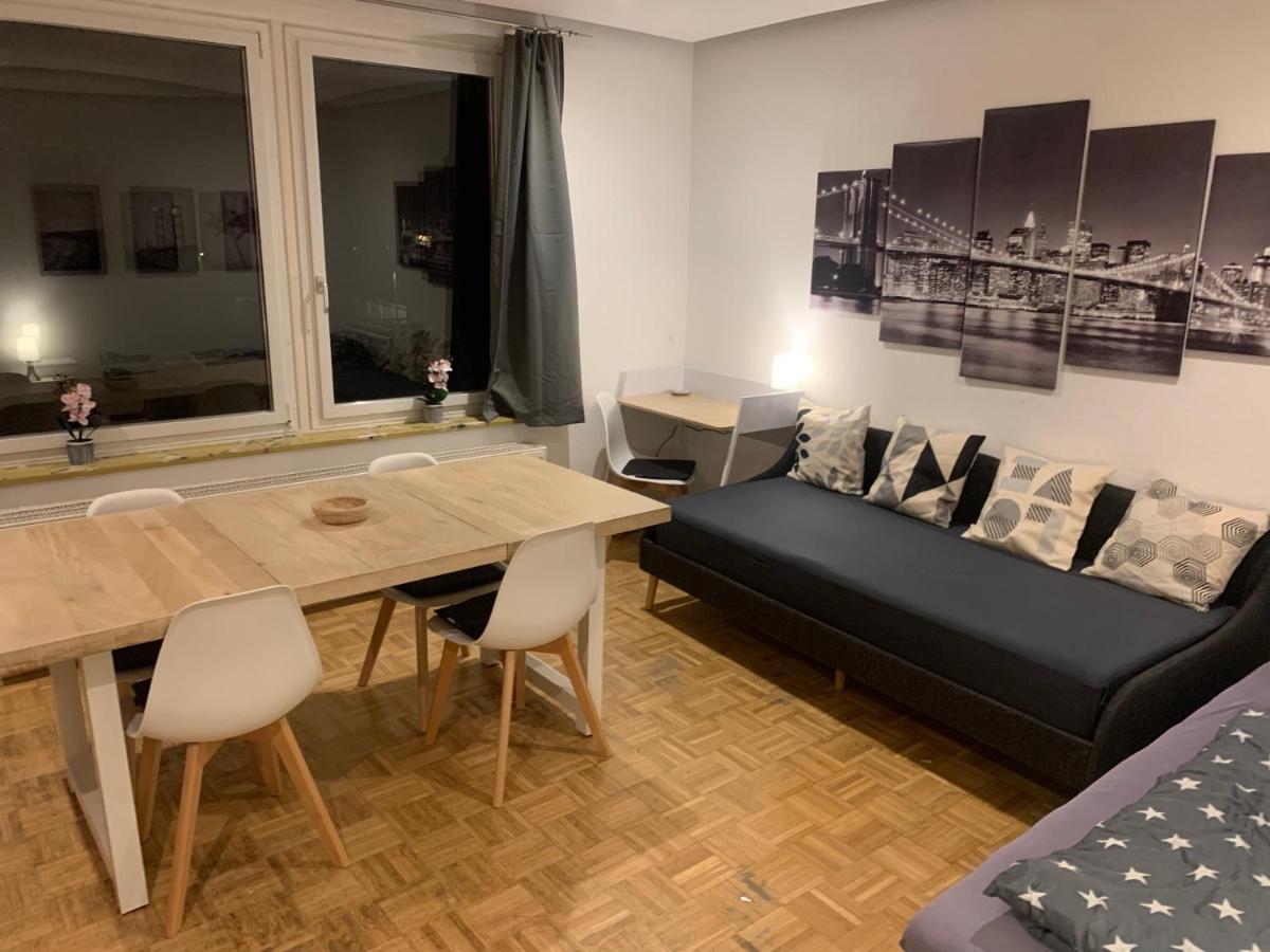 Mainpark Apartment 4 Schlafzimmer Bis Zu 10 Personen Direkt Ueber Aschaffapartment Bei Aschaffenburg Mainaschaff Exterior foto